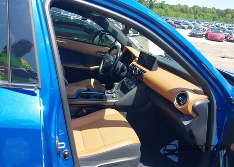 2022 Lexus Is z USA, uszkodzony, nr VIN JTHD81F22N5049234